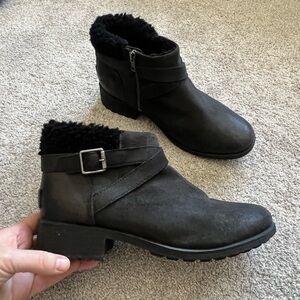 UGG Benson Boot II Women’s Size 11 Waterproof Black Leather Shearling Ankle Boot